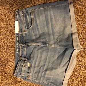 American Eagle High-Rise Mom Short